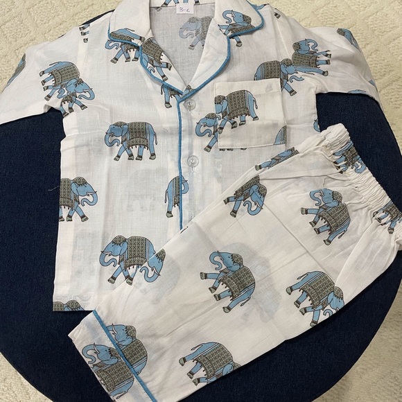 Baby night suits / baby lounge wear / baby summer wear - Picture 2 of 3